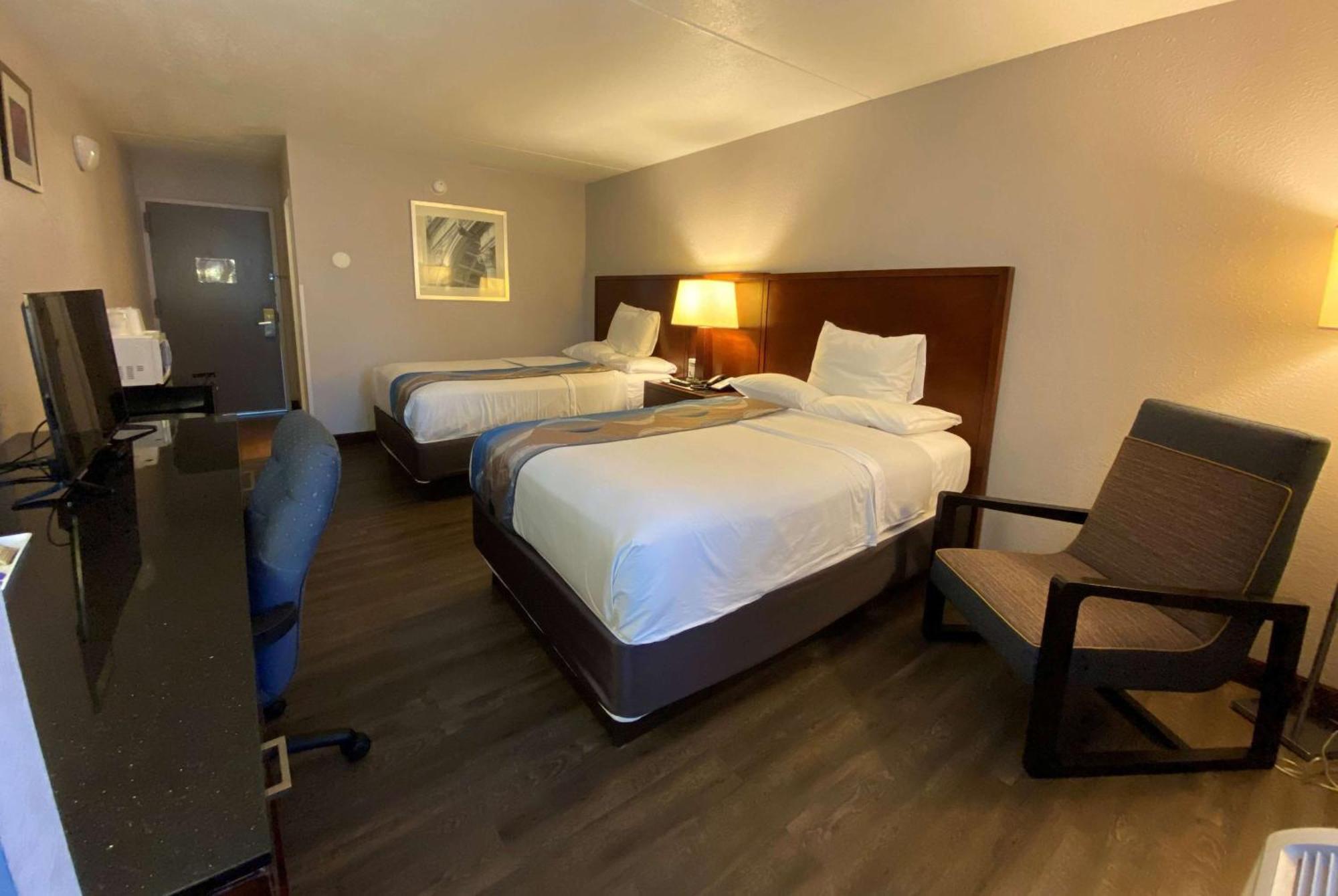 Travelodge Inn & Suites By Wyndham Albany Extérieur photo